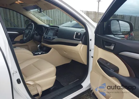 2016 Toyota Highlander Xle V6 z USA, uszkodzony, nr VIN 5TDJKRFH6GS231007